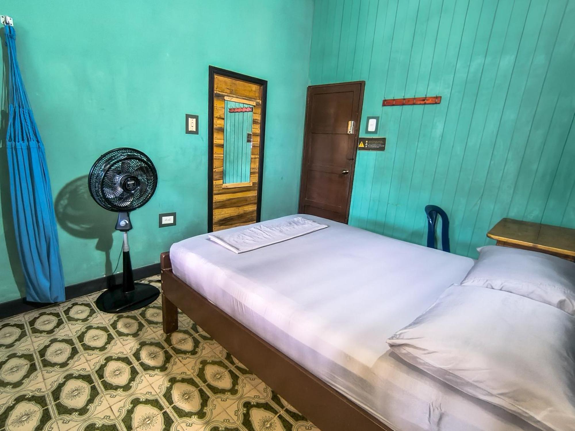 Hostel Casa De Las Palmas Tours 레티시아 외부 사진