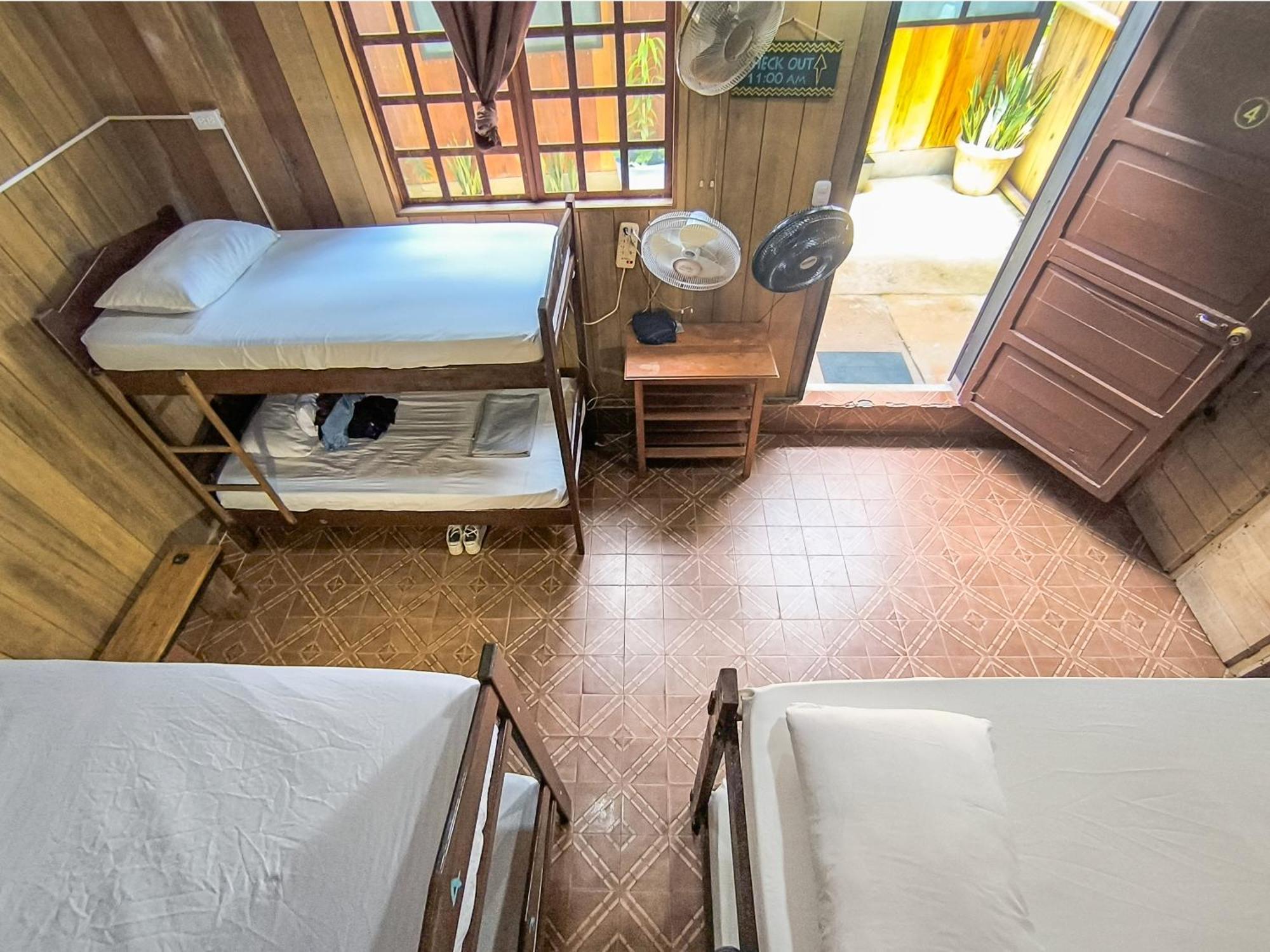 Hostel Casa De Las Palmas Tours 레티시아 외부 사진
