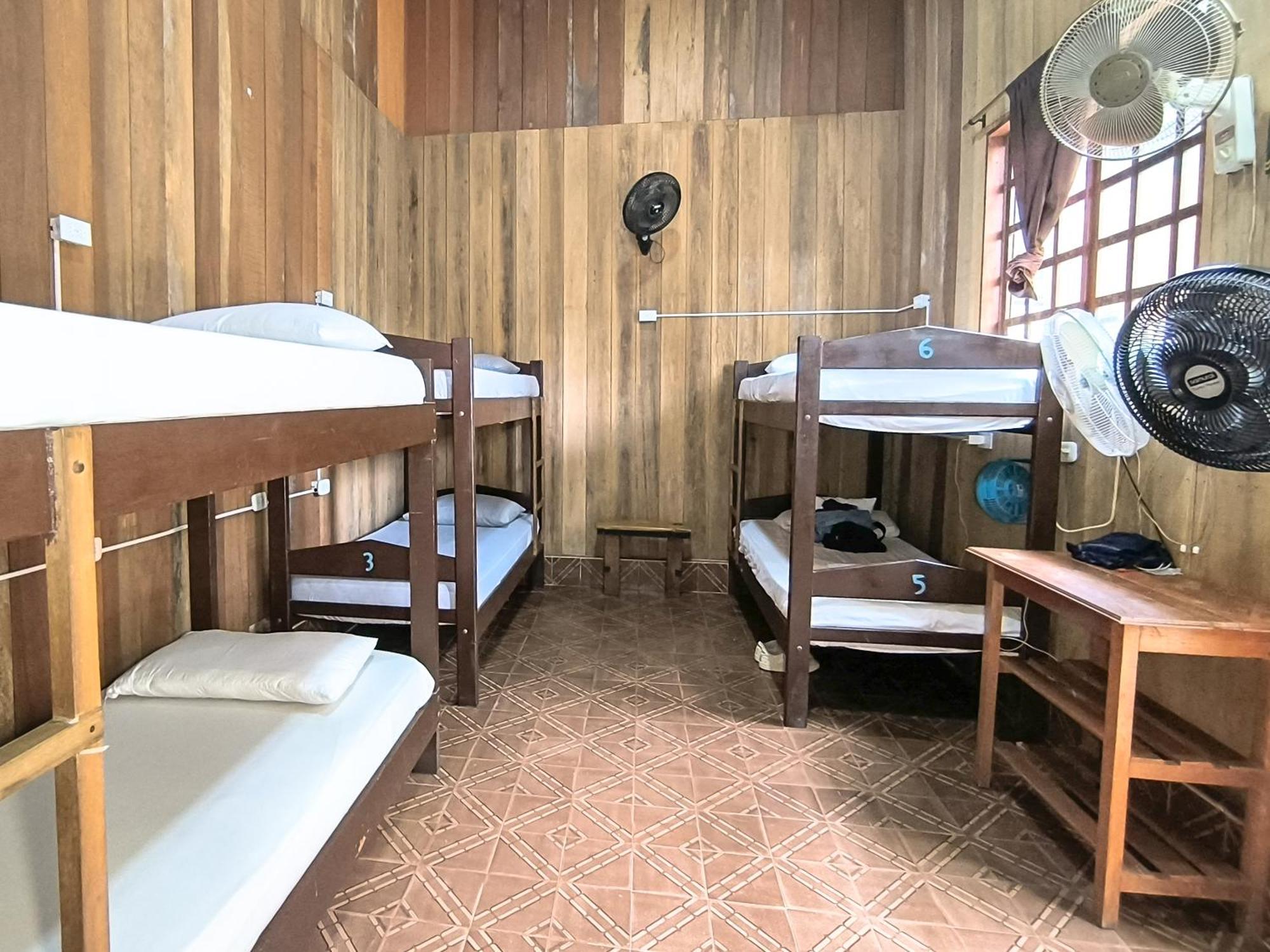 Hostel Casa De Las Palmas Tours 레티시아 외부 사진